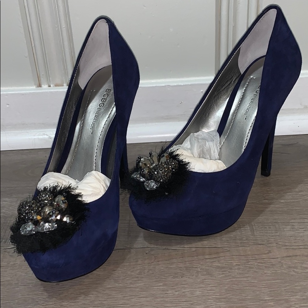 Beautiful BCBG Pumps